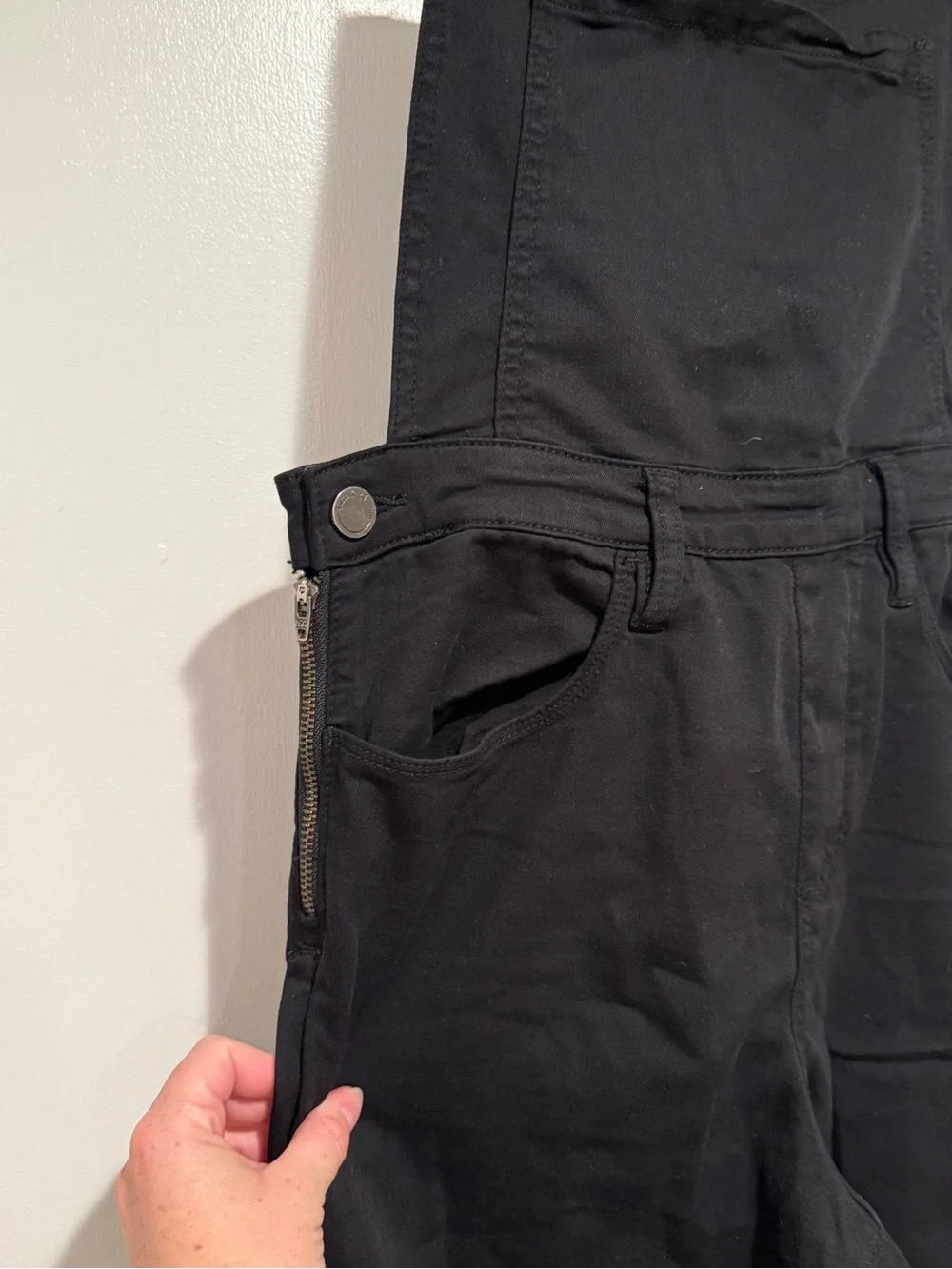 Blank Nyc Pants & Jumpsuits | Blank Nyc Black Overalls | Size 30 - Picture 2 of 8